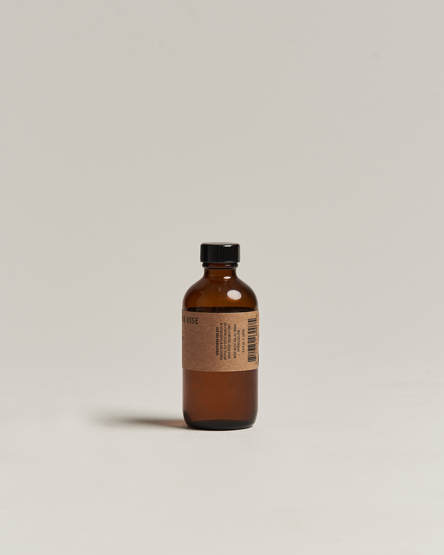 Herre | P.F. Candle Co. Reed Diffuser No. 32 Sandalwood Rose 103ml | P.F. Candle Co. | Reed Diffuser No. 32 Sandalwood Rose 103ml