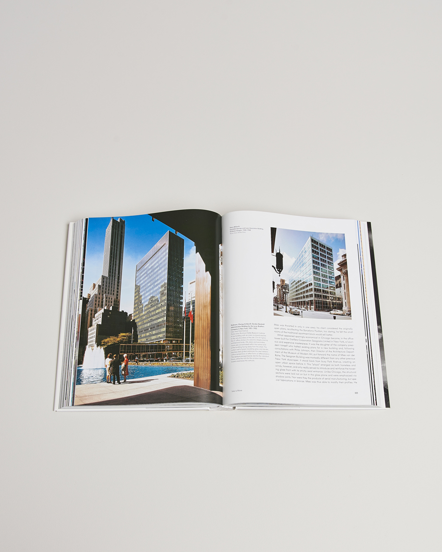 Herre | Gaver | New Mags | Architecture in the 20th Century