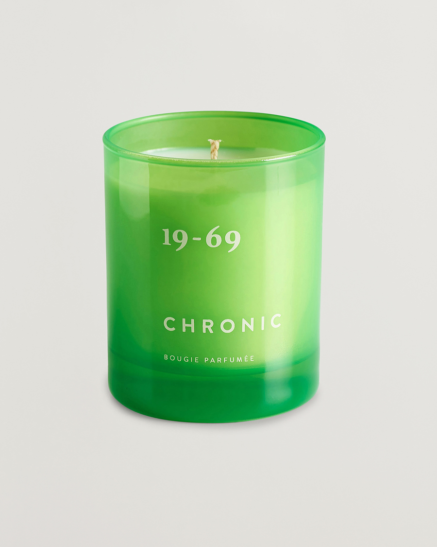 1969 Chronic Scented Candle 200ml hos CareOfCarl.no