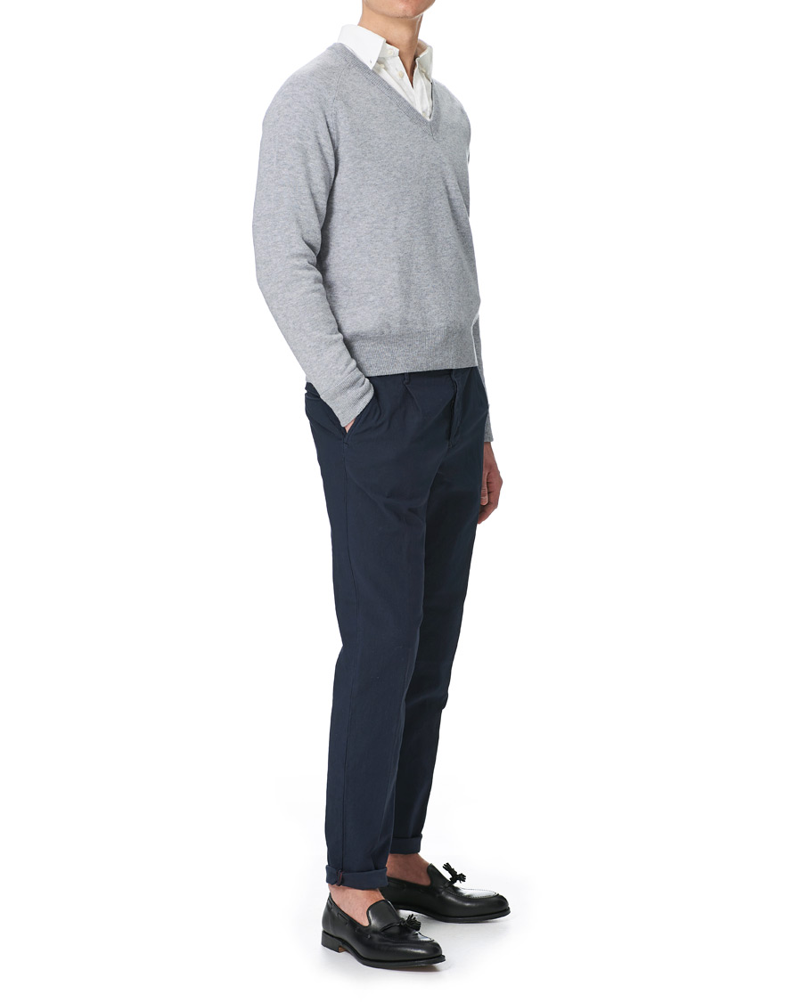 Herre | Gensere | Stenströms | Washed Merino Deep V-Neck Grey
