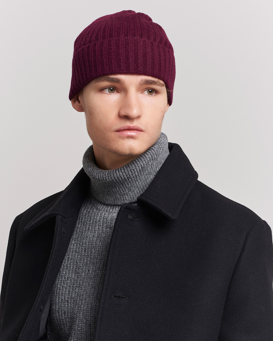 Herre | | Amanda Christensen | Rib Knitted Cashmere Cap Bordeaux