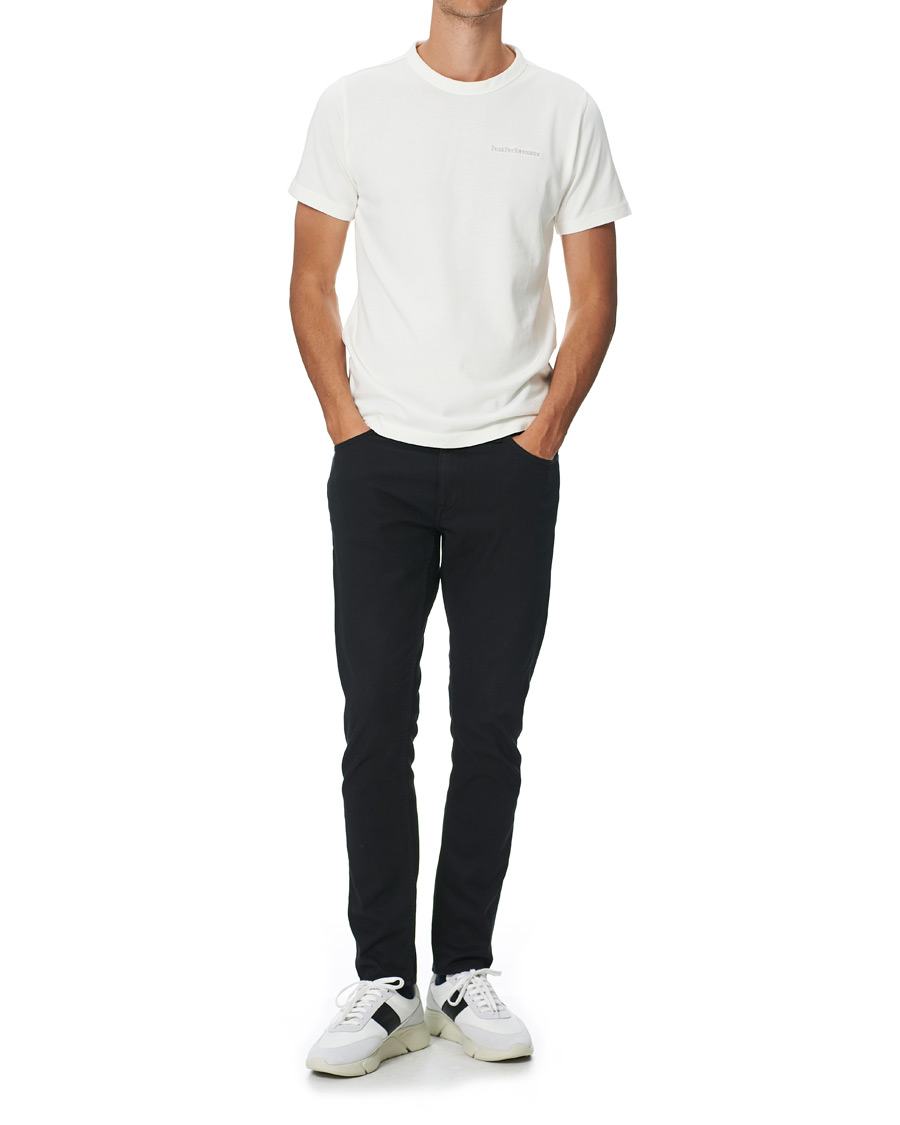 Herre | T-Shirts | Peak Performance | Moment Organic Cotton Tee Off White