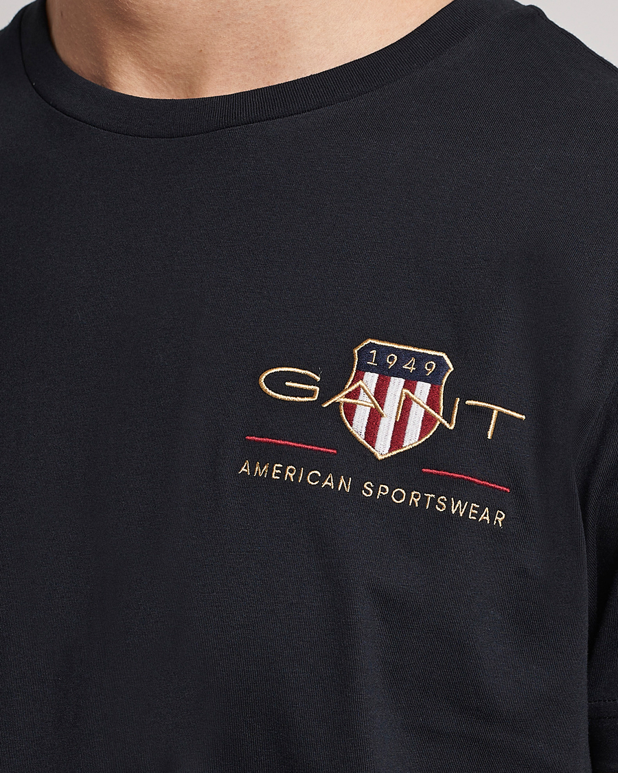 Herre | T-Shirts | GANT | Archive Shield Logo Crew Neck Tee Black