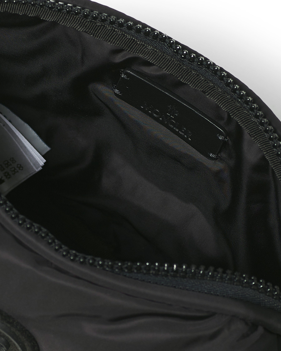 Herre | Moncler Legere Cross Body Bag Black | Moncler | Legere Cross Body Bag Black
