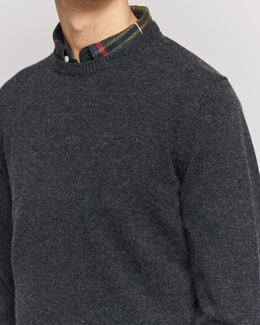 Herre | Gensere | Barbour Lifestyle | Patch Crew Charcoal