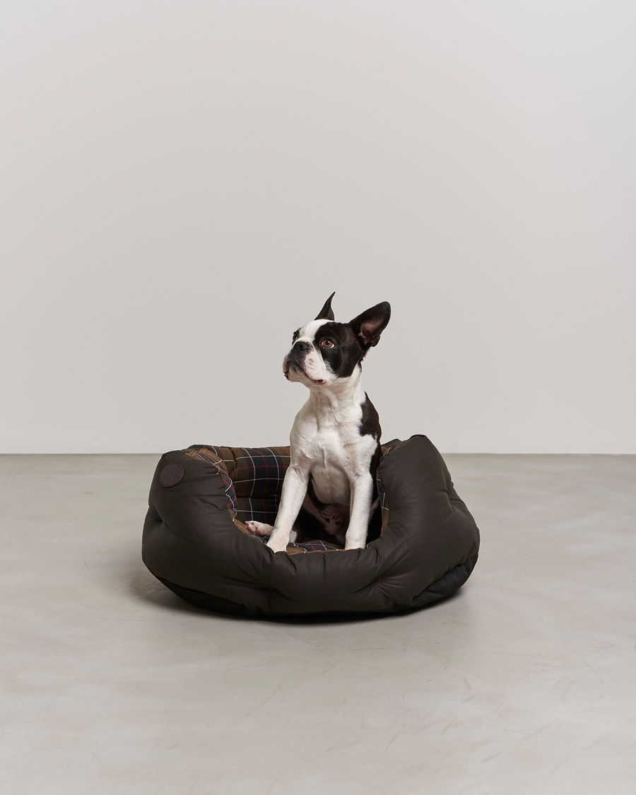 Herre | Barbour Lifestyle Wax Cotton Dog Bed 24' Olive | Barbour Lifestyle | Wax Cotton Dog Bed 24' Olive