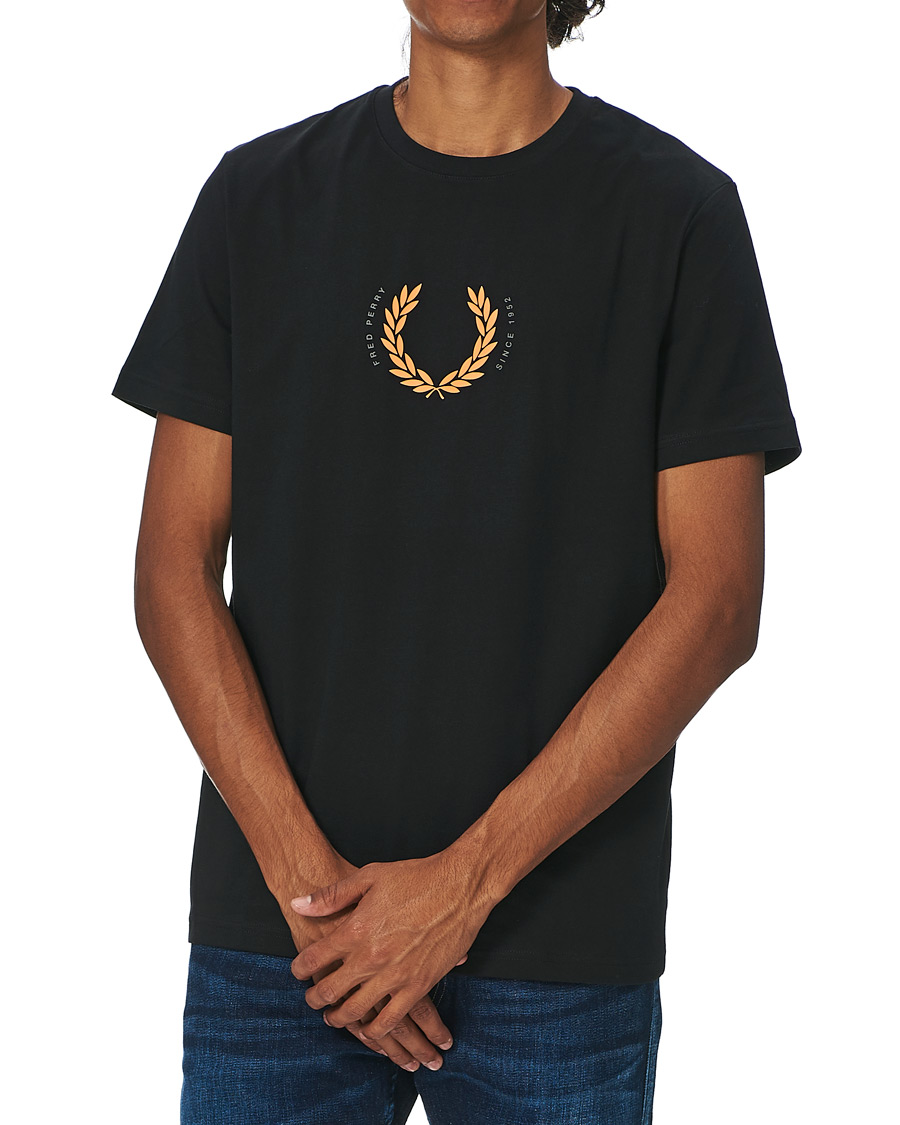 Herre | T-Shirts | Fred Perry | Laurel Wreath Tee Black