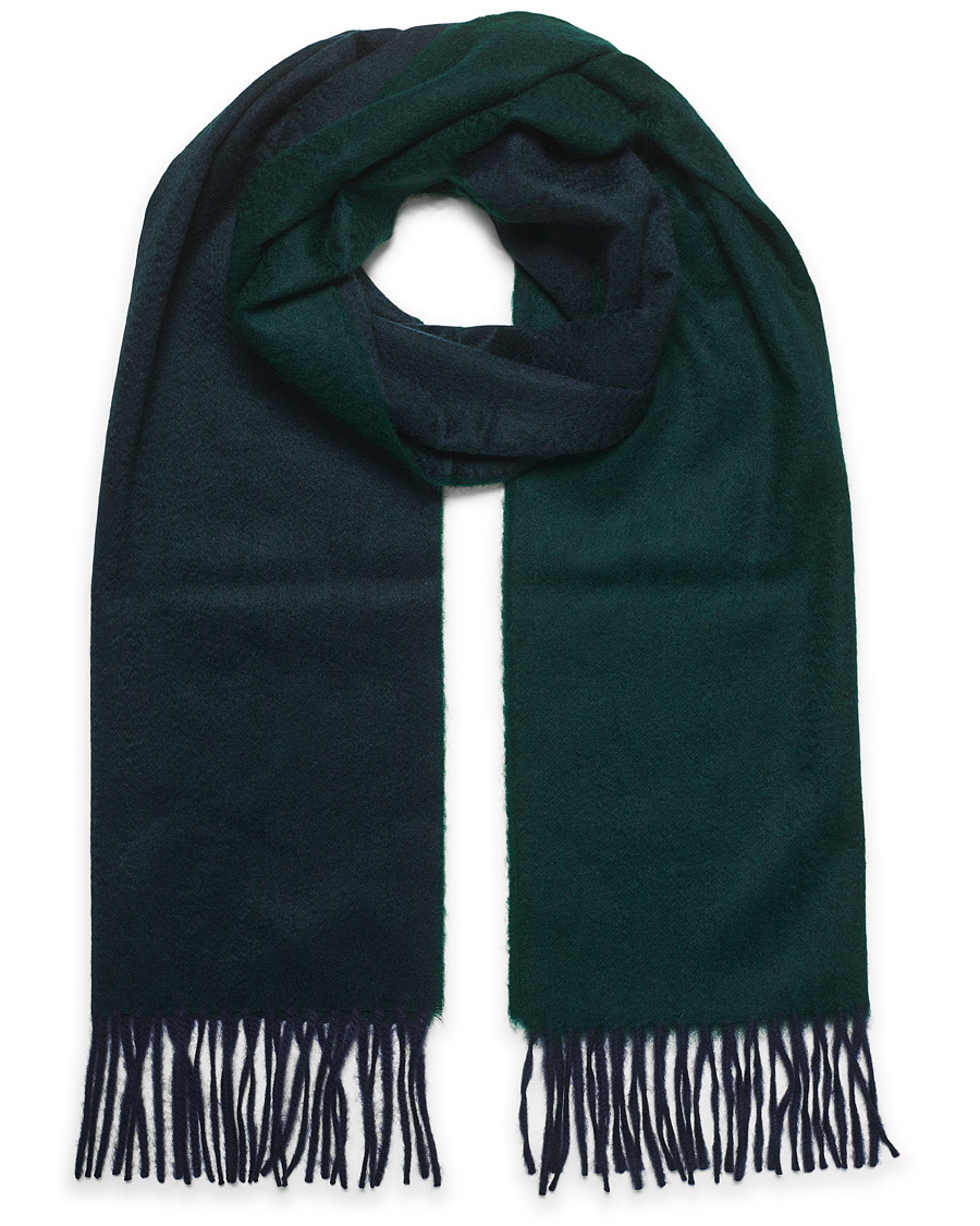 Herre | Begg & Co Arran Reversible Cashmere Scarf Navy/Tartan Green | Begg & Co | Arran Reversible Cashmere Scarf Navy/Tartan Green
