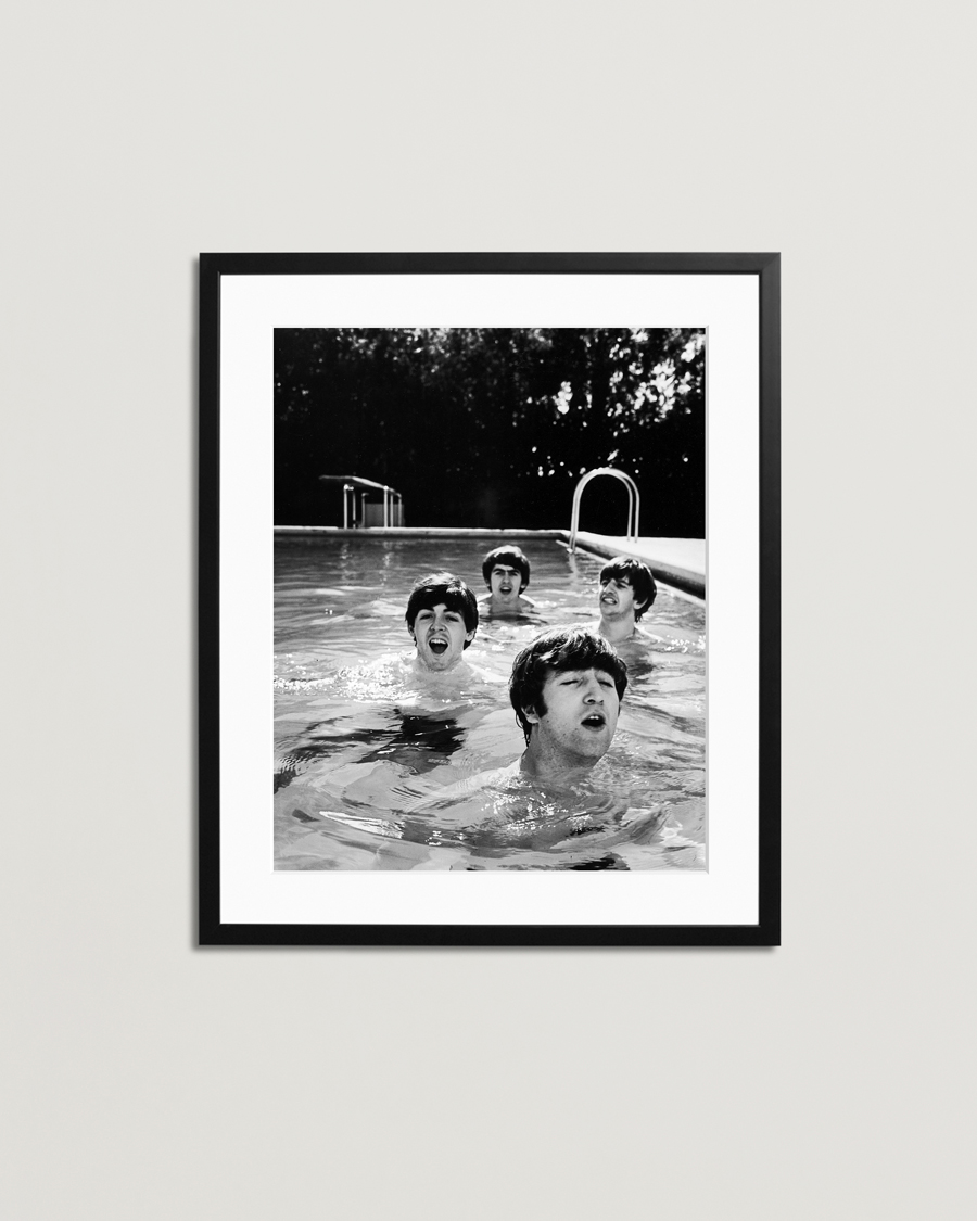 Herre | Sonic Editions Framed Beatles Taking A Dip | Sonic Editions | Framed Beatles Taking A Dip