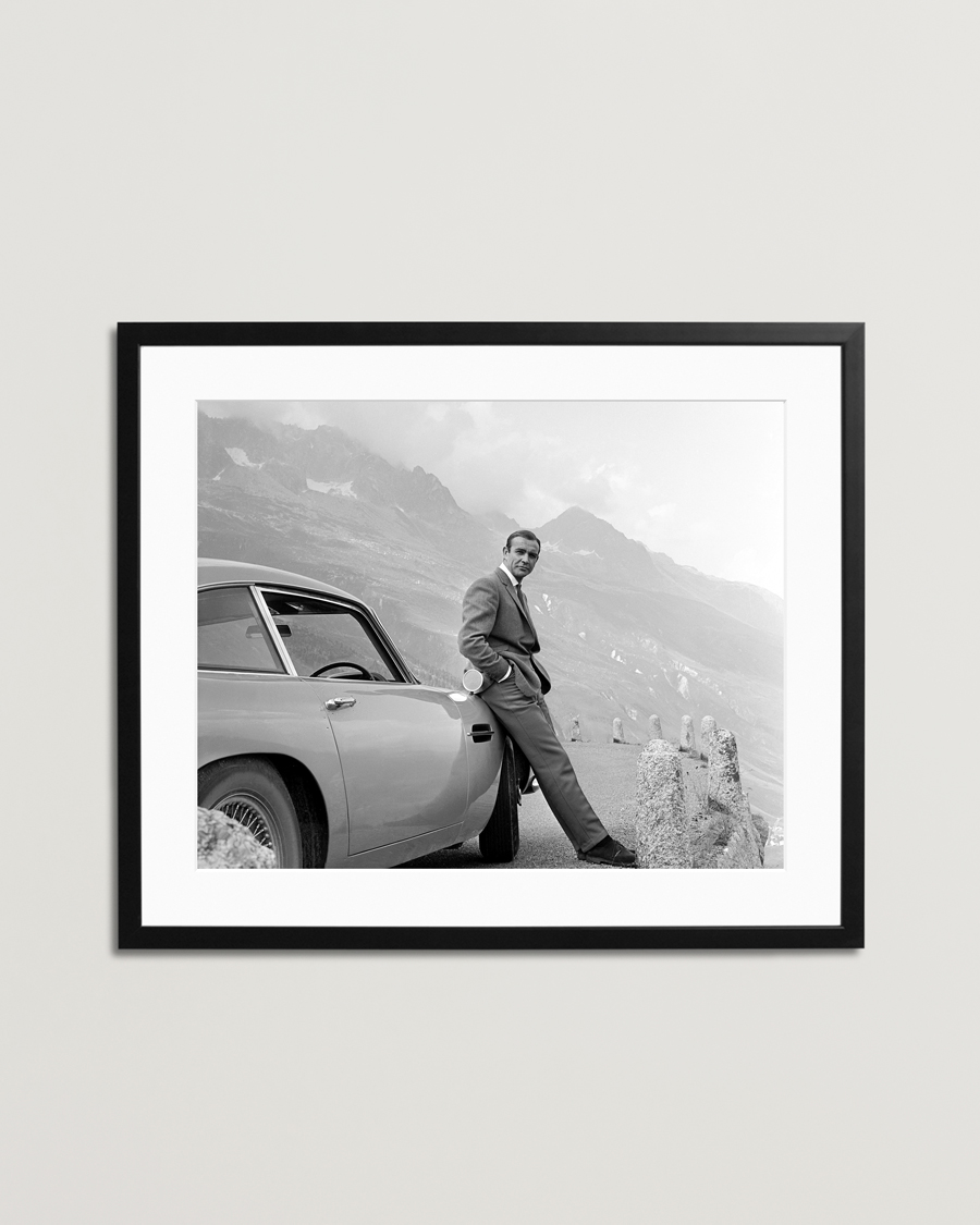 Herre | Til hjemmet | Sonic Editions | Framed Connery And His Aston Martin