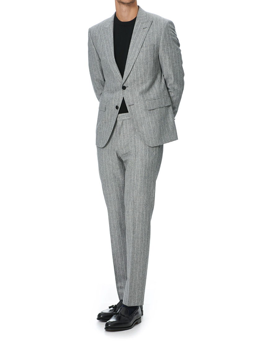 Herre | Dresser | BOSS BLACK | BOSS Huge Wool Peak Lapel Pinstripe Suit Light Grey