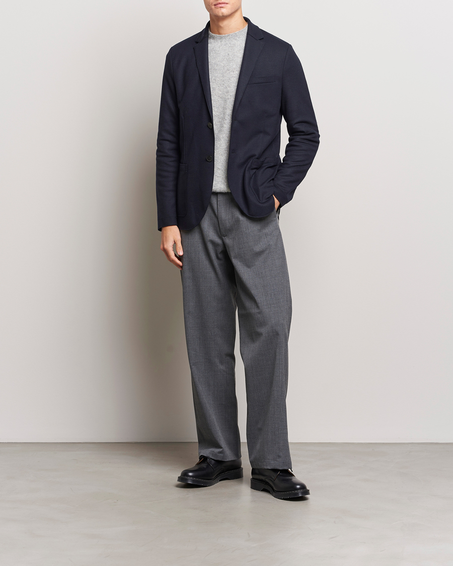 Herre | Dressjakker | Harris Wharf London | Two Button Vented Superfine Merino Blazer Navy