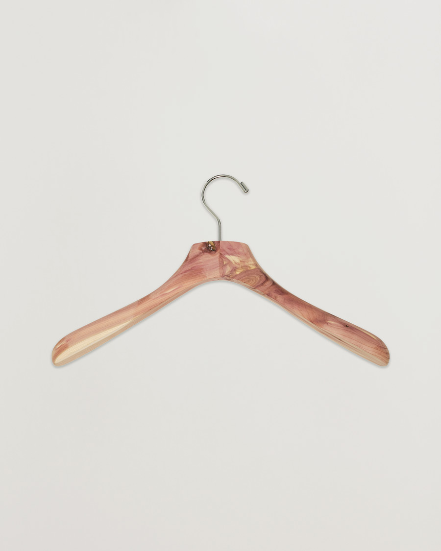 Herre | Care with Carl 2-Pack Cedar Wood Jacket Hanger | Care with Carl | 2-Pack Cedar Wood Jacket Hanger