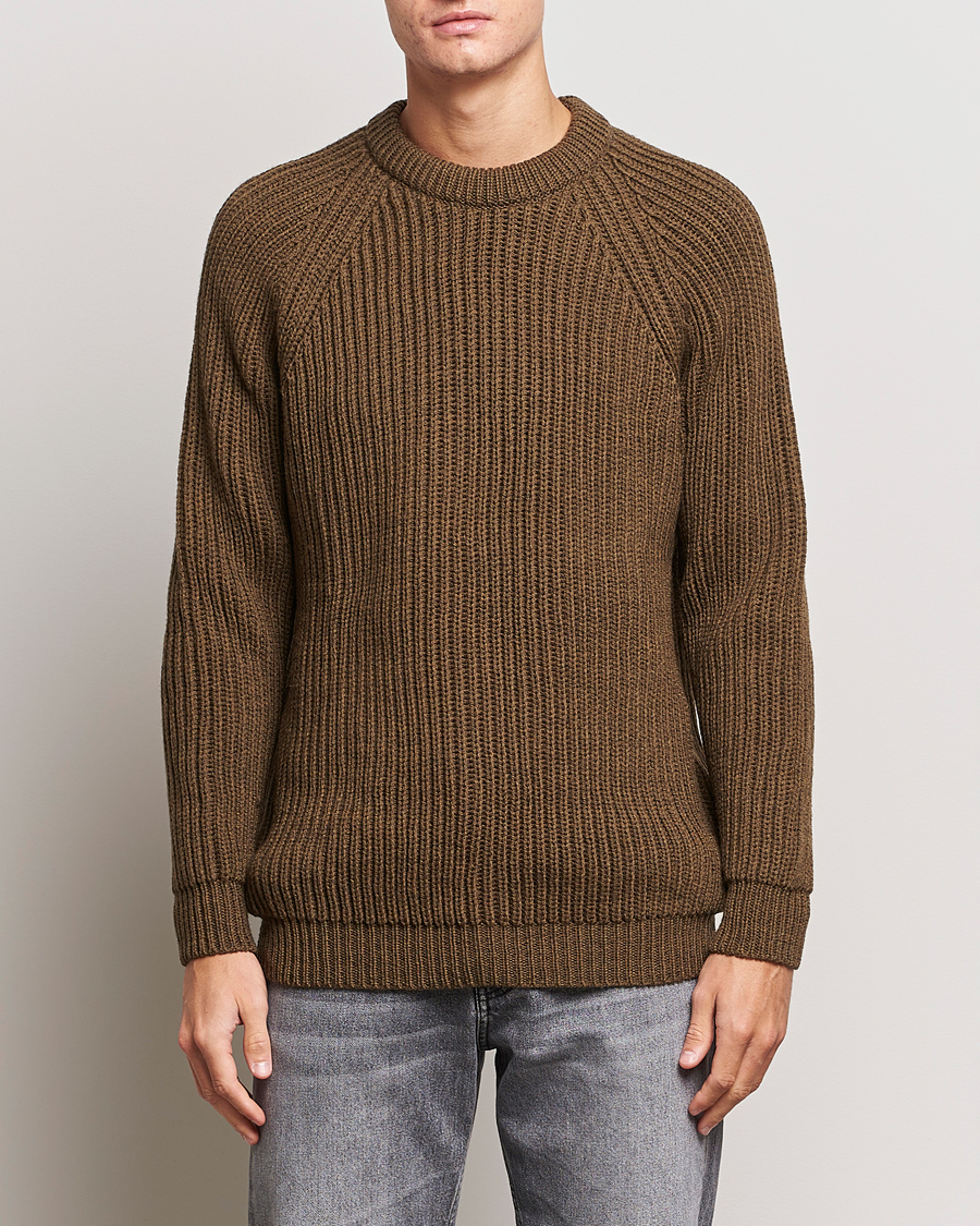 Herre | Gensere | Gloverall | Fisherman Rib Chunky Wool Crew Dark Green