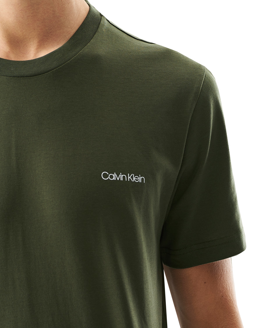 Herre | T-Shirts | Calvin Klein | Chest Logo Crew Neck Tee Dark Olive