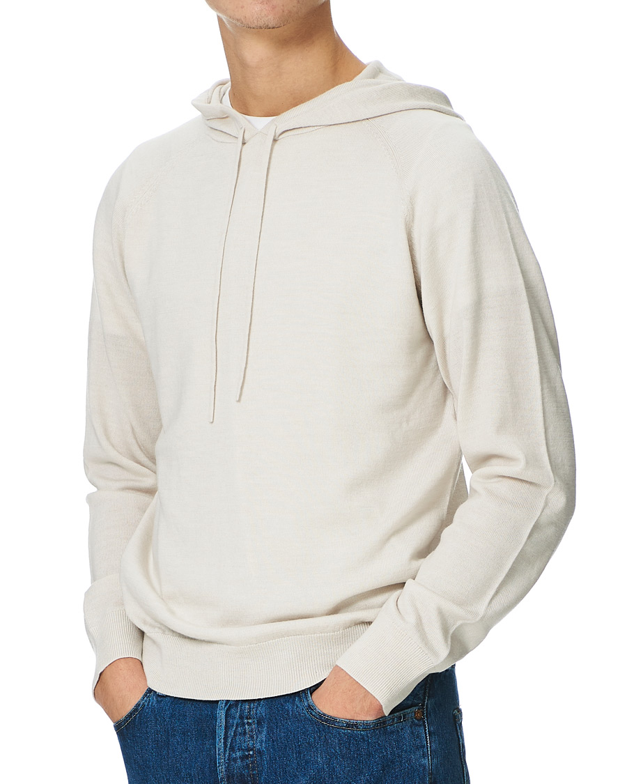 Herre | Gensere | Tiger of Sweden | Nakkne Knitted Merino Hood Buttercreme