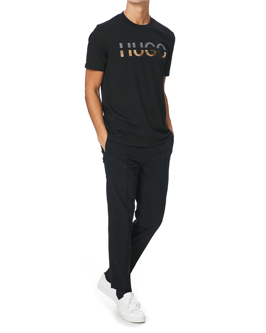 Herre | T-Shirts | HUGO | Denghis Glossy Logo Crew Neck Tee Black