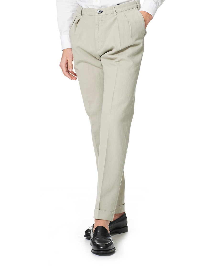 Herre | Bukser | Incotex | Carrot Fit Pleated Trousers Beige