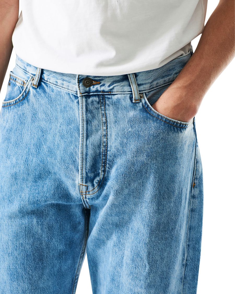 Herre | Jeans | J.Lindeberg | Johnny Light Washed Loose Jeans Light Blue