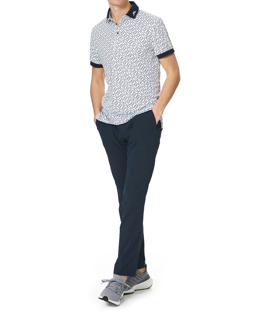 Herre | Pikéer | J.Lindeberg | Tour Tech Reg Fit Print Polo JL Navy Bridge Monogram