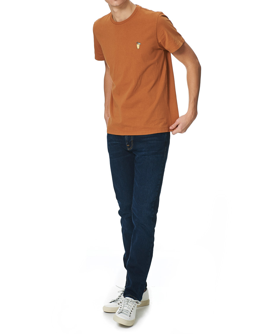 Herre | T-Shirts | Nudie Jeans | Roy Drink Crew Neck Tee Burnt Orange