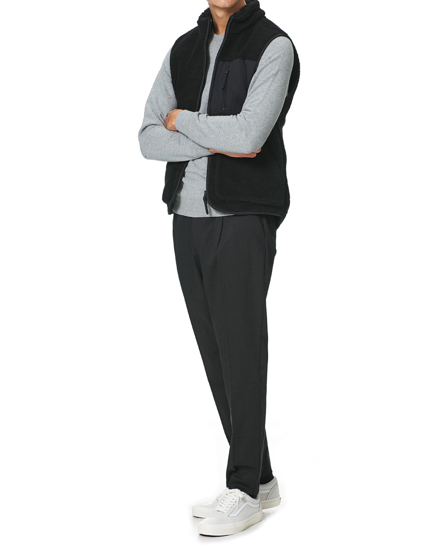 Herre | Business & Beyond | A Day's March | Arvån Recycled Fleece Vest Black