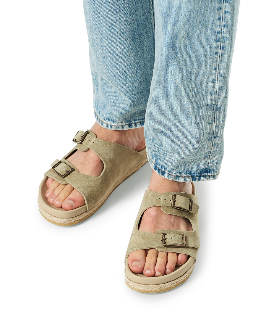 Herre | Yuketen Sal 2 Crepe Sole Sandals Desert Suede | Yuketen | Sal 2 Crepe Sole Sandals Desert Suede
