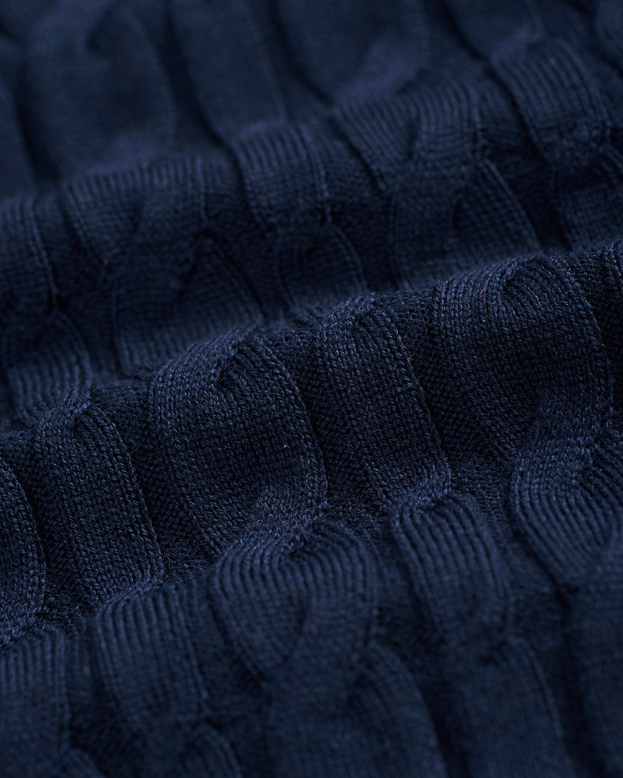 Herre | Gensere | Stenströms | Contast Merino Cable V-Neck Navy