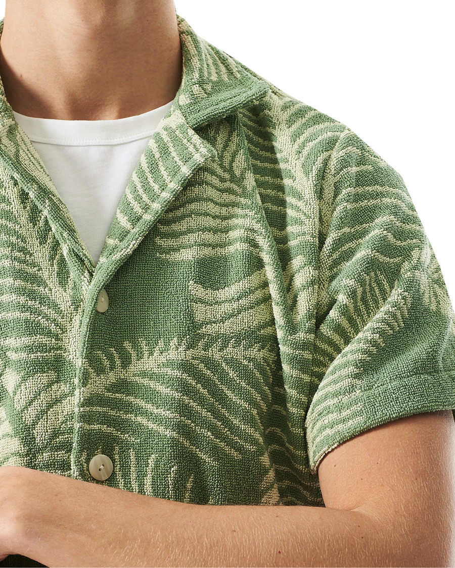 Herre | Skjorter | OAS | Banana Leaf Short Sleeve Terry Shirt Green