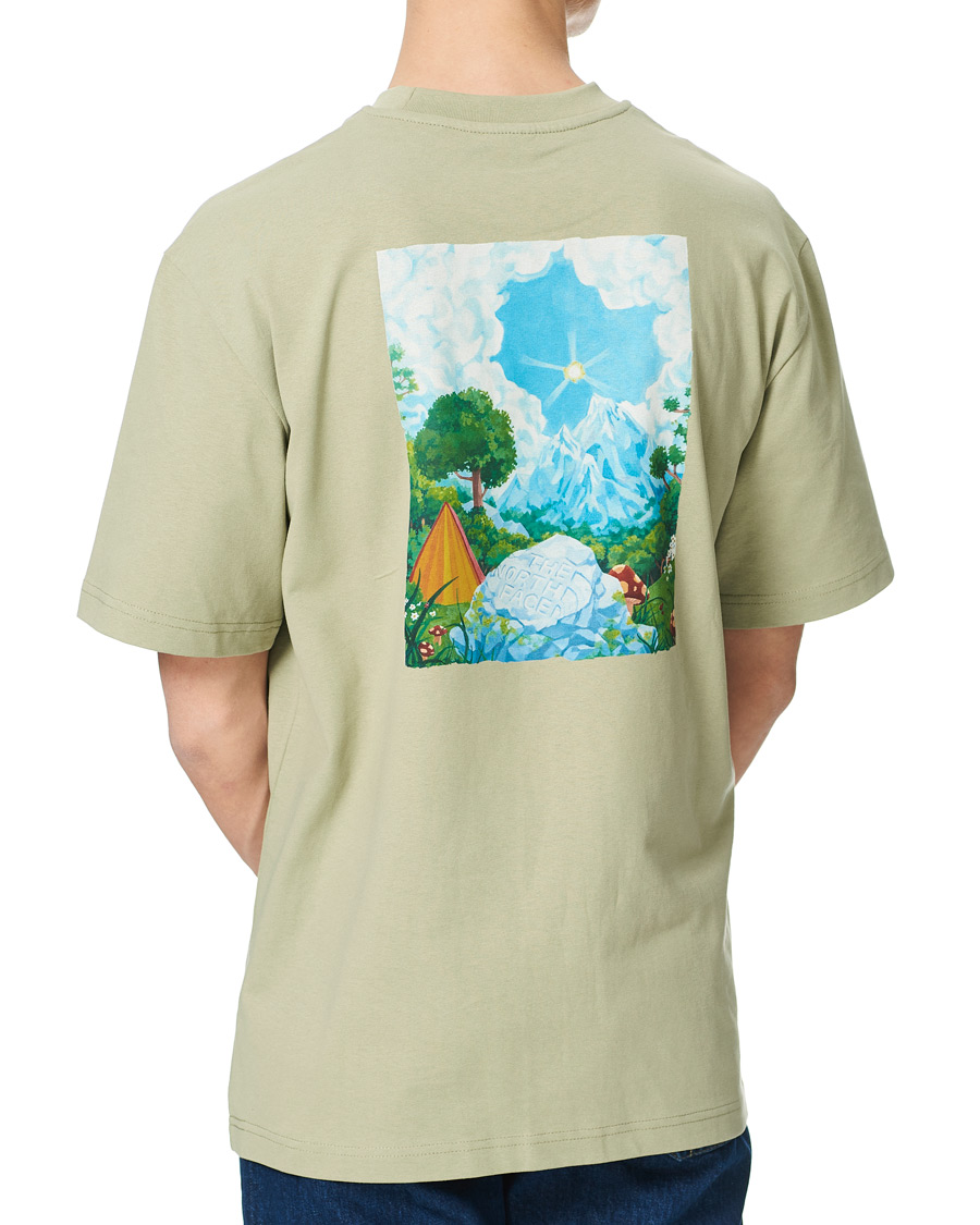Herre | T-Shirts | The North Face | Heritage Printed Short Sleeve Tee Tea Green
