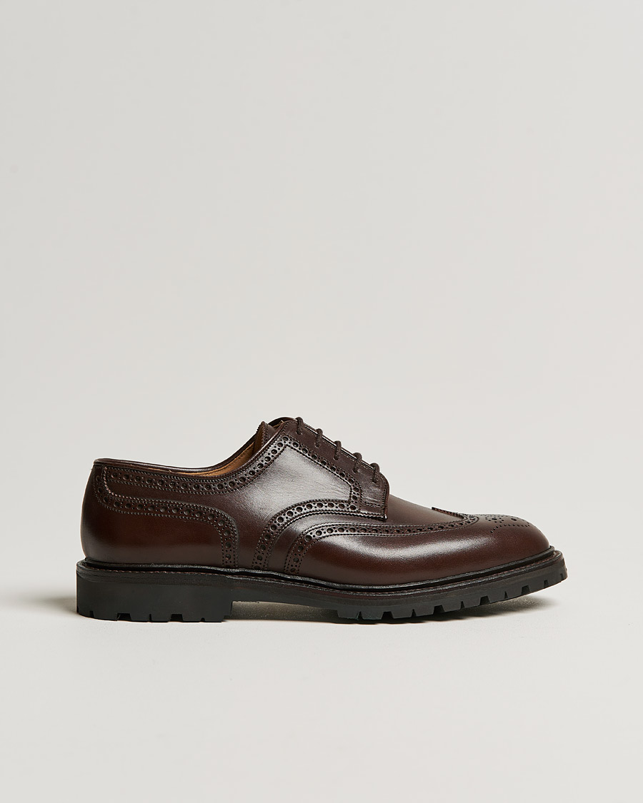 Herre | Crockett & Jones x Tärnsjö Garveri Pembroke Vibram Cleated Sole Dk Brown Calf | Crockett & Jones x Tärnsjö Garveri | Pembroke Vibram Cleated Sole Dk Brown Calf