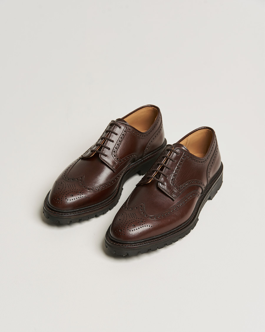 Herre | Crockett & Jones x Tärnsjö Garveri Pembroke Vibram Cleated Sole Dk Brown Calf | Crockett & Jones x Tärnsjö Garveri | Pembroke Vibram Cleated Sole Dk Brown Calf