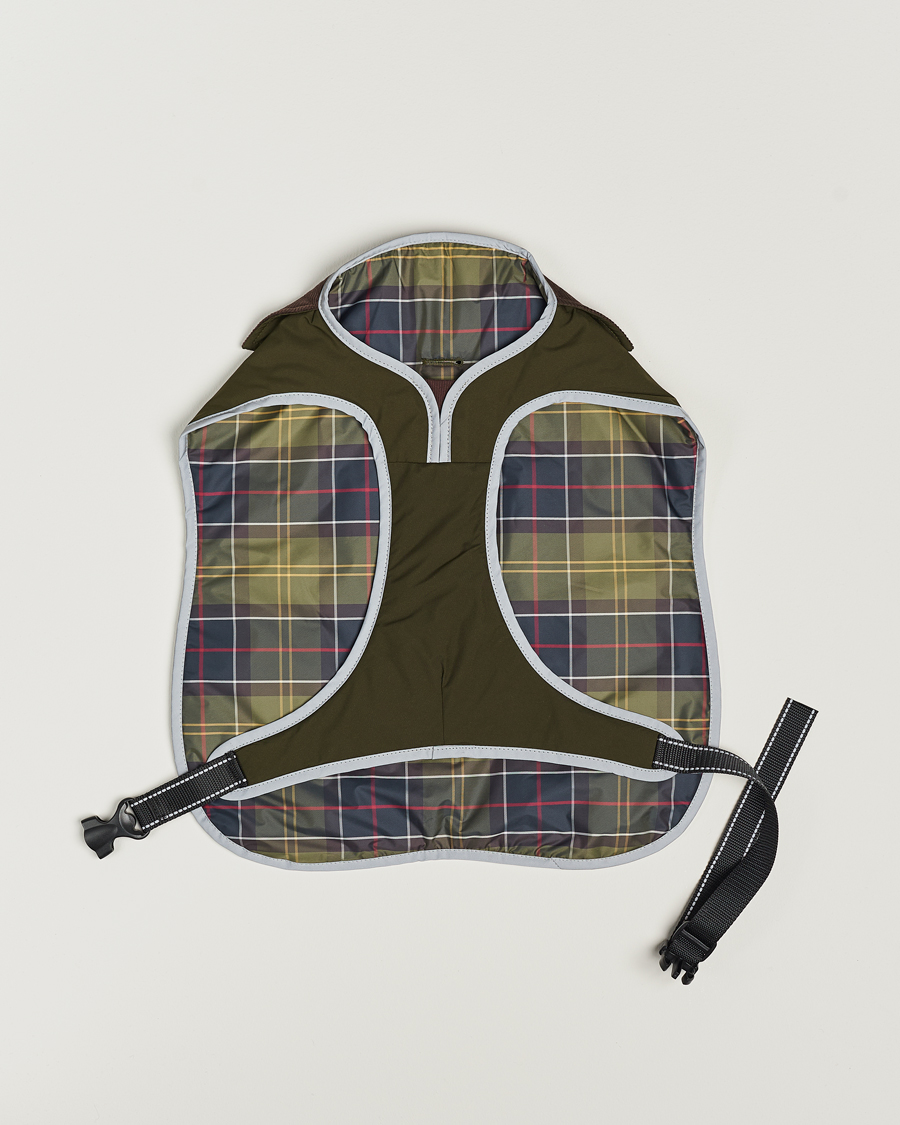Herre | Barbour Lifestyle Monmouth Waterproof Dog Coat Olive | Barbour Lifestyle | Monmouth Waterproof Dog Coat Olive