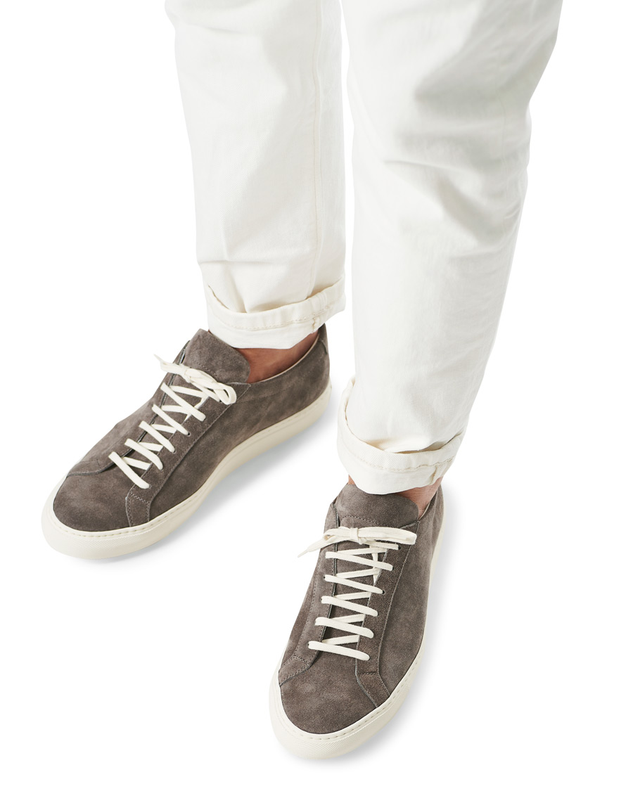 Herre | Common Projects Achilles Low Suede Sneaker Dark Grey | Common Projects | Achilles Low Suede Sneaker Dark Grey