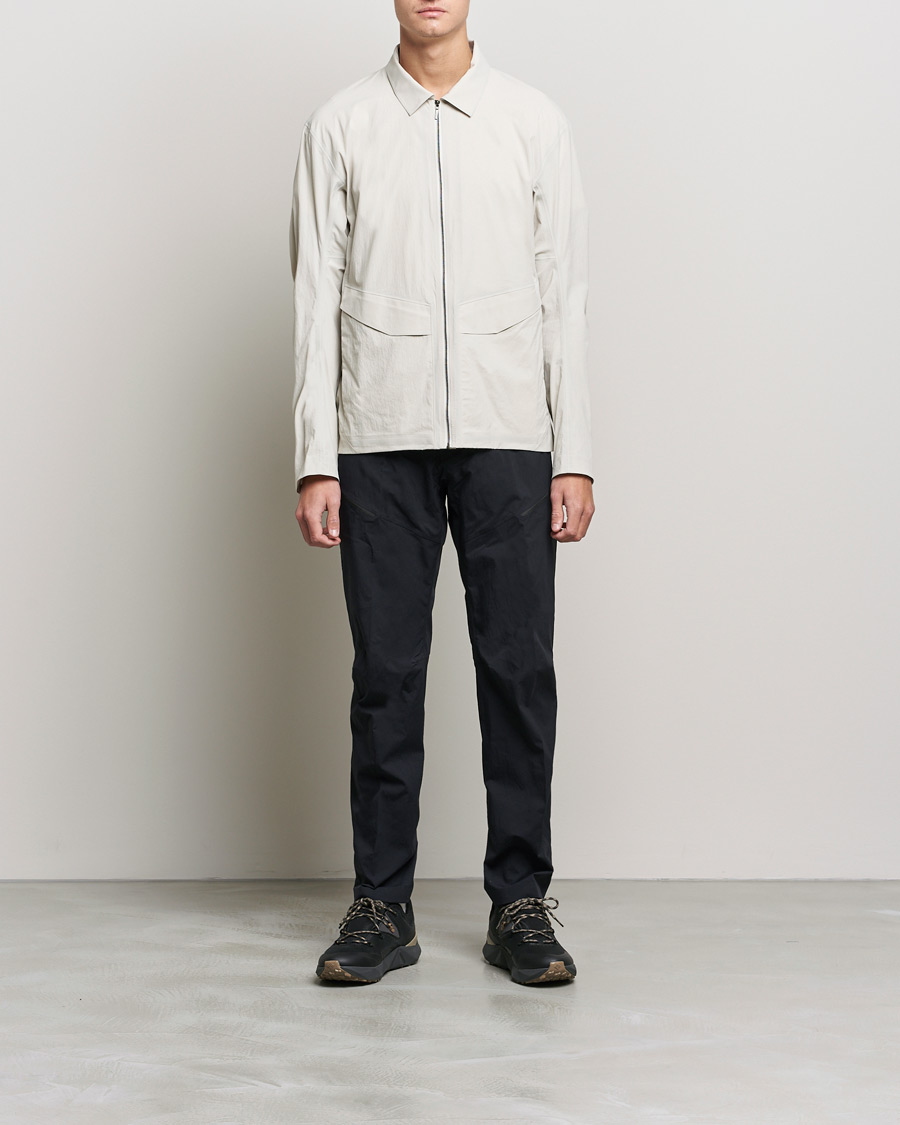 Herre | Jakker | Arc'teryx Veilance | Spere LT Recycled Terratex Jacket Sanddust