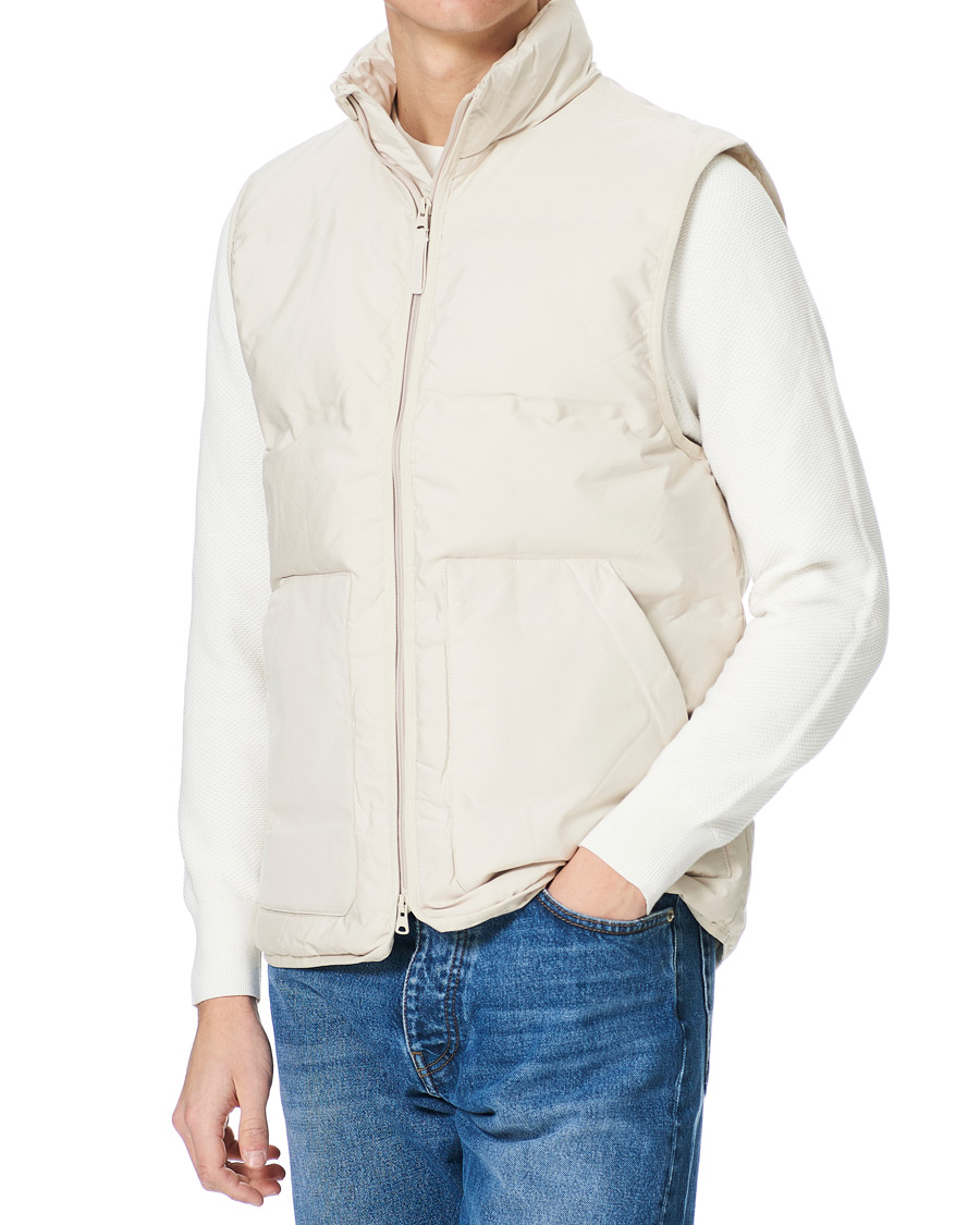 Herre | Jakker | A Day's March | Makalu Down Vest Sand