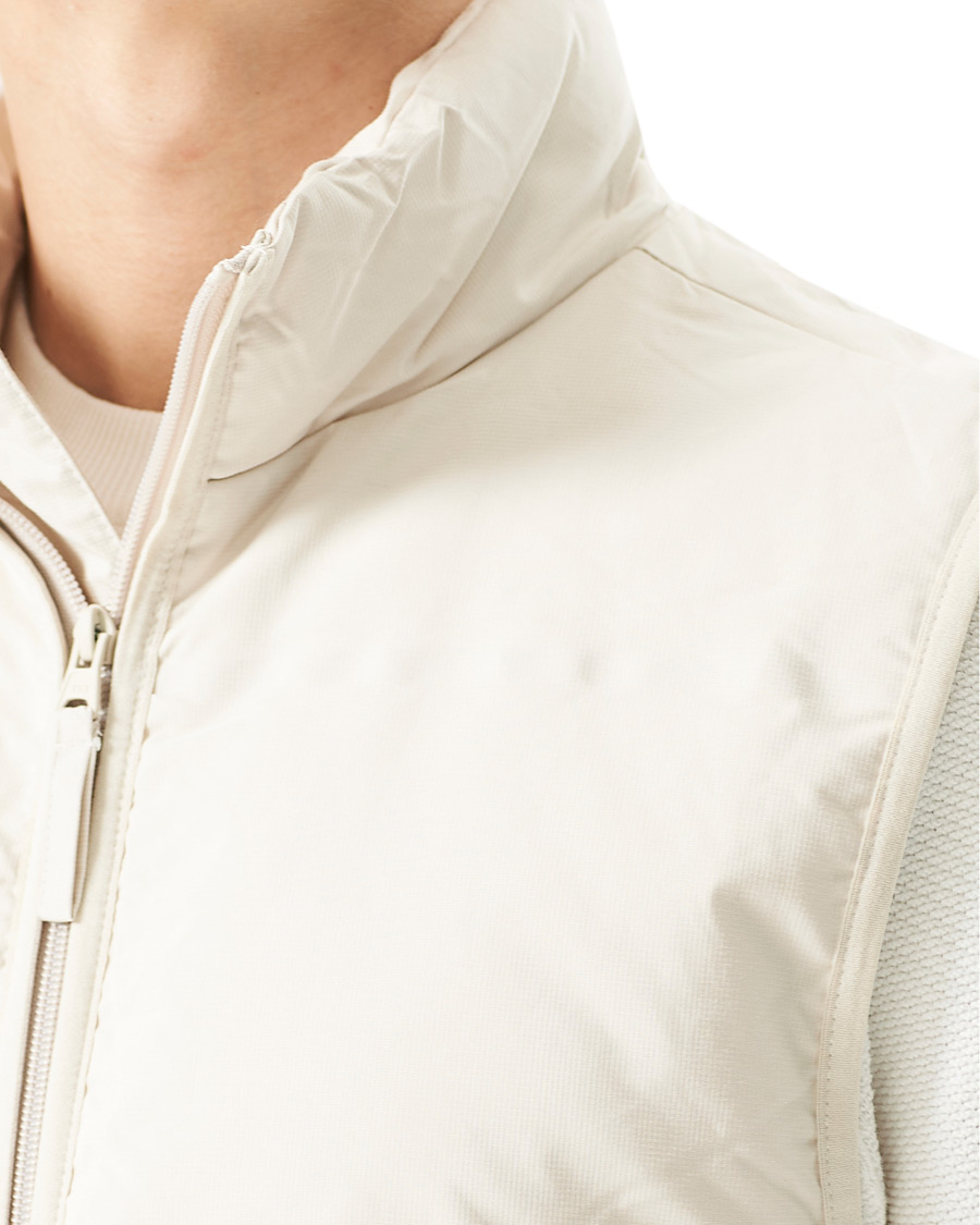 Herre | Jakker | A Day's March | Makalu Down Vest Sand