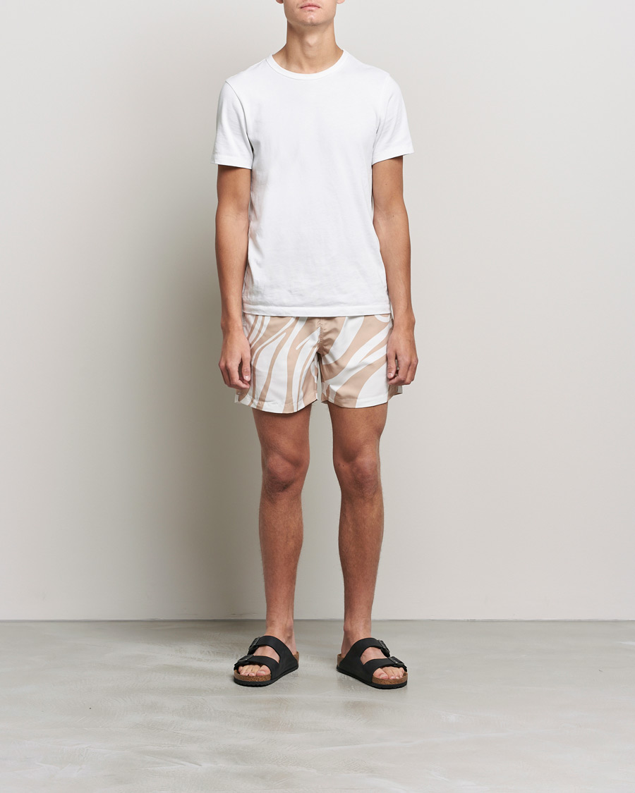 J.Lindeberg Milo Napa Glove Black hos CareOfCarl.no