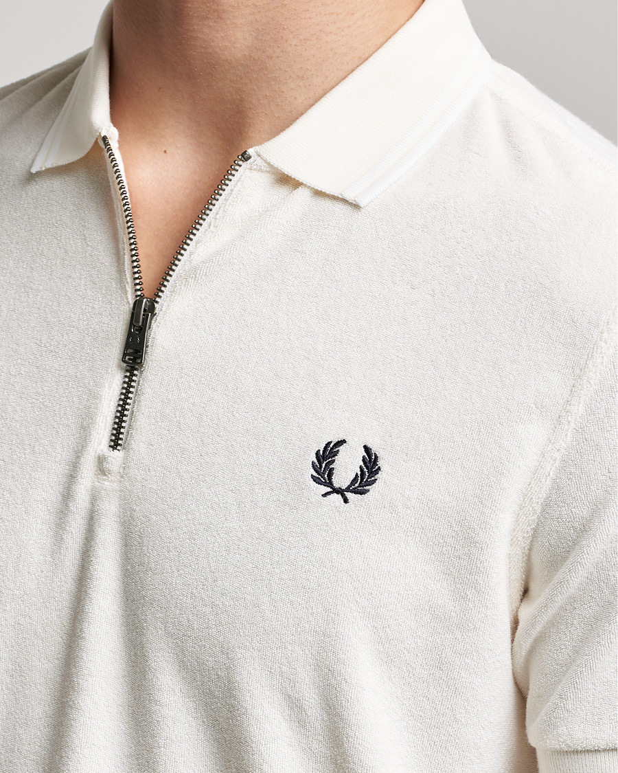 Herre | Pikéer | Fred Perry | Towelling Zip Neck Polo Ecru