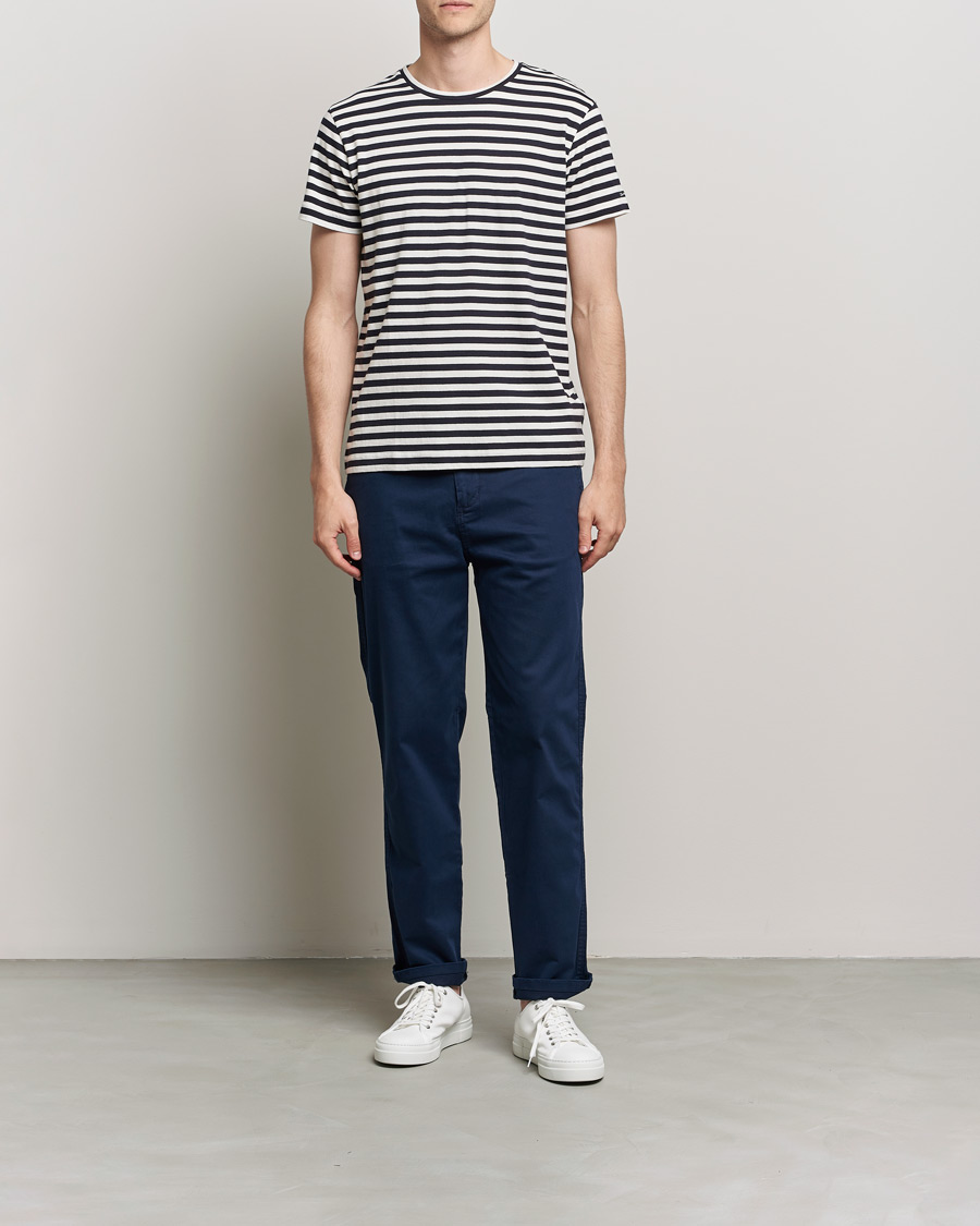 Herre | T-Shirts | GANT | Striped Crew Neck Tee Evening Blue