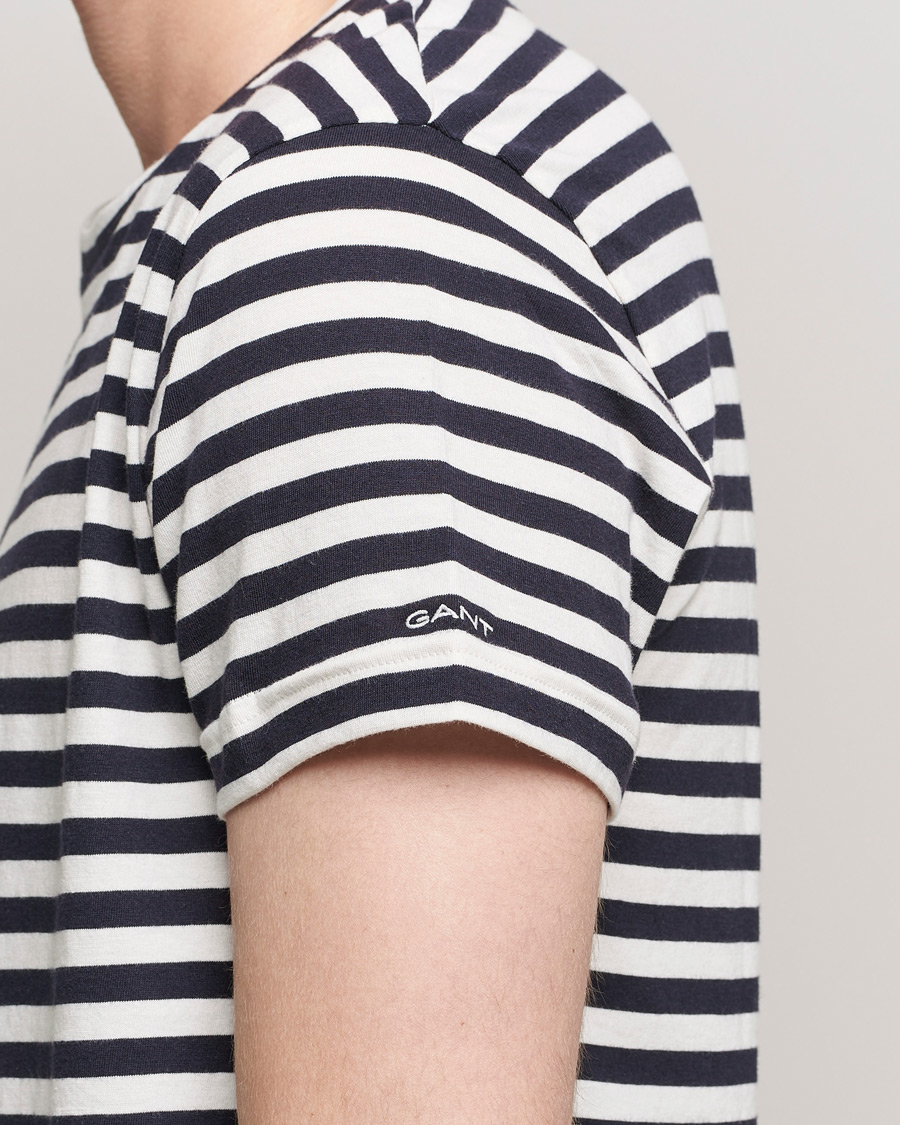 Herre | T-Shirts | GANT | Striped Crew Neck Tee Evening Blue