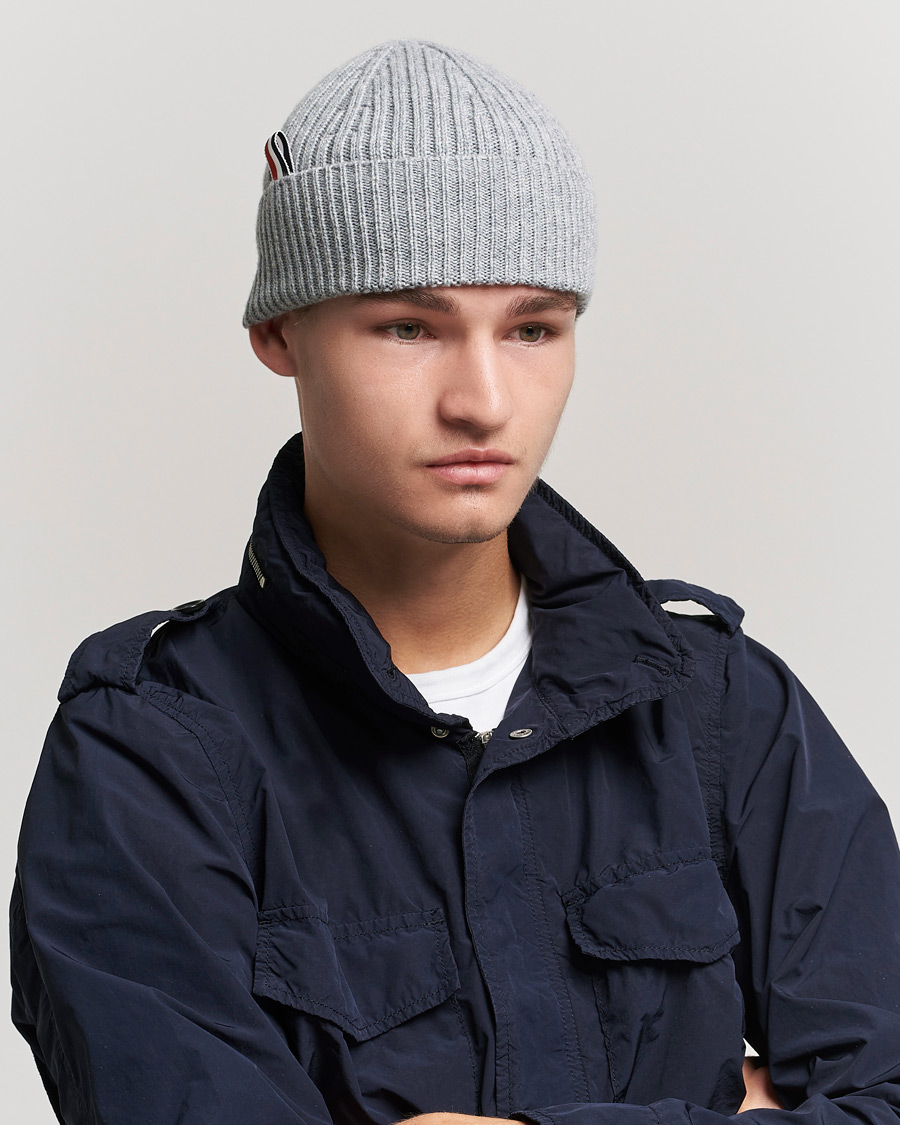 Herre | Thom Browne Rib Cashmere Beanie Light Grey | Thom Browne | Rib Cashmere Beanie Light Grey