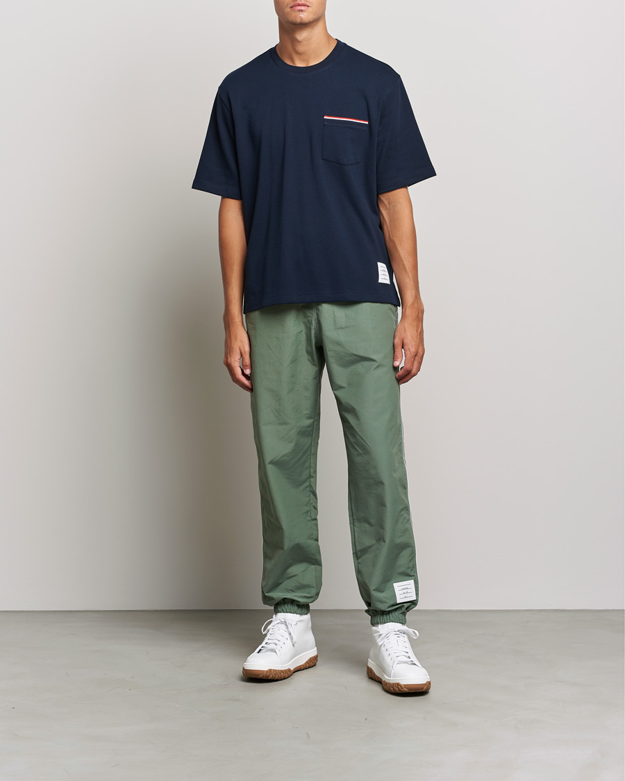 Herre | T-Shirts | Thom Browne | Oversize Pocket Stripe T-Shirt Navy