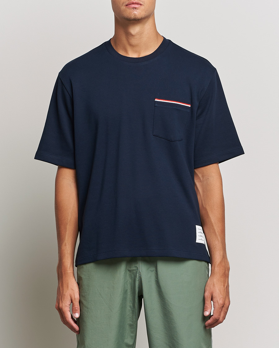 Herre | T-Shirts | Thom Browne | Oversize Pocket Stripe T-Shirt Navy