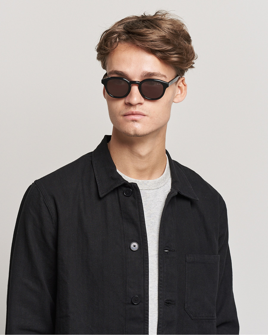 Herre | James Ay Suede Sunglasses Black | James Ay | Suede Sunglasses Black