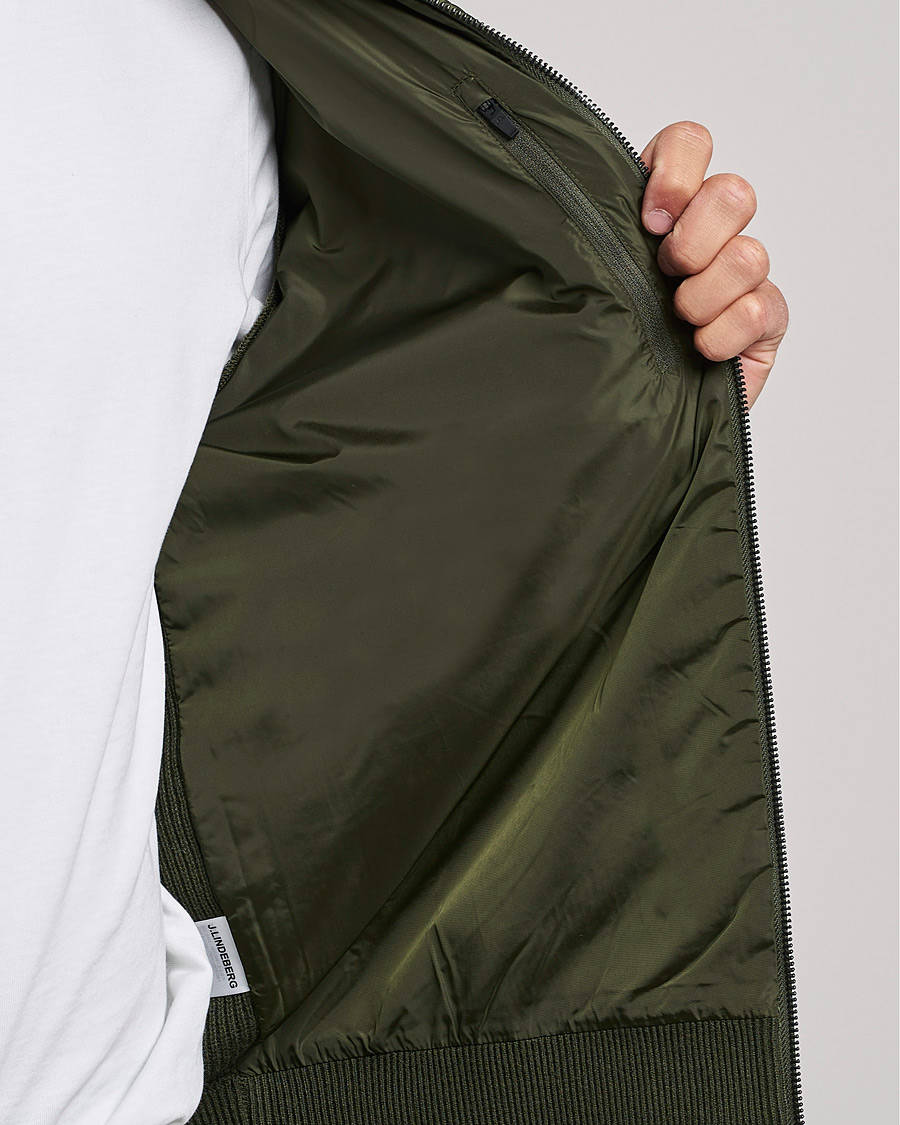 Herre | Gensere | J.Lindeberg | Beck Knitted Hybrid Jacket Forest Green