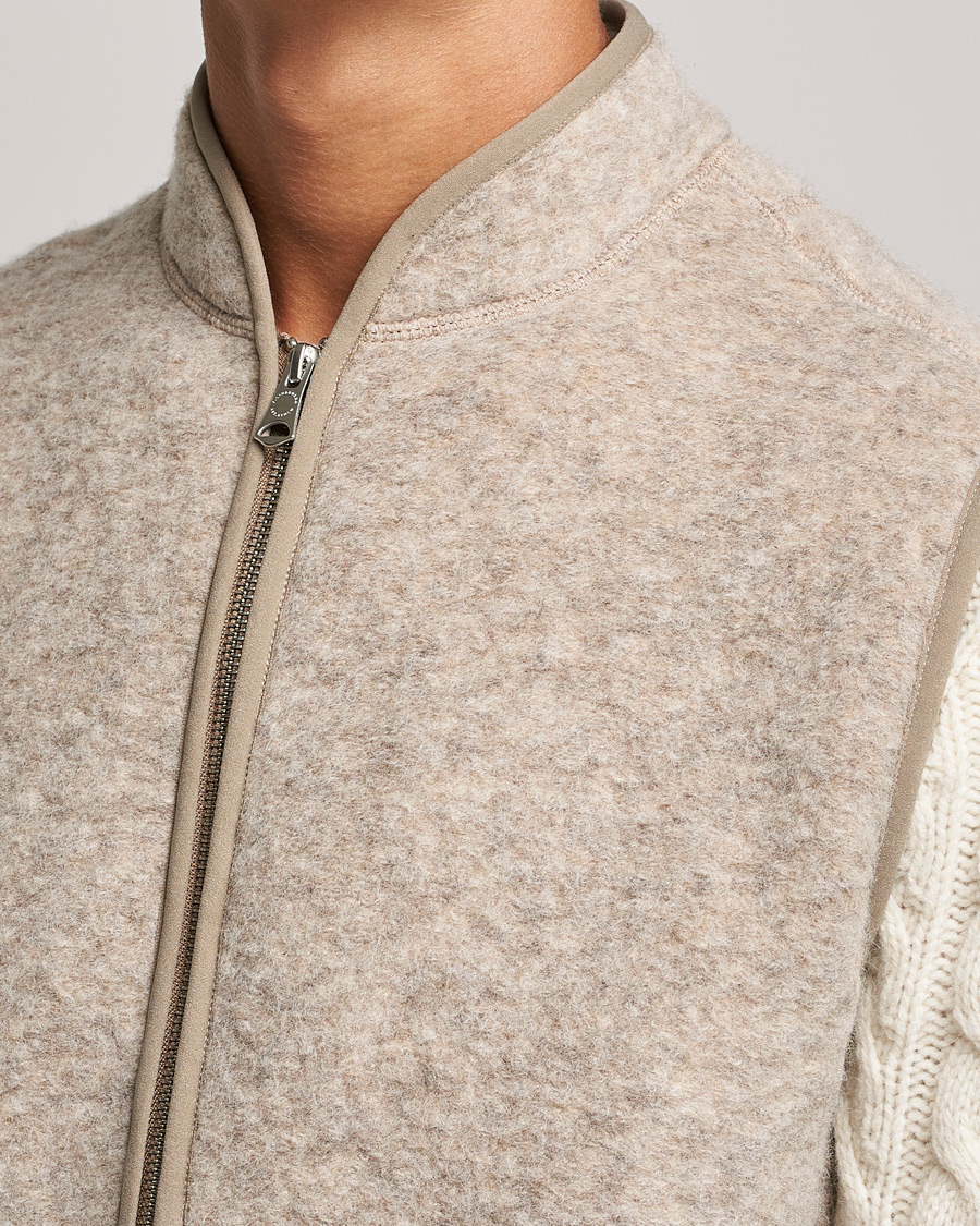 Herre | Gensere | J.Lindeberg | Duncan Wool Fleece Vest Tiger Brown