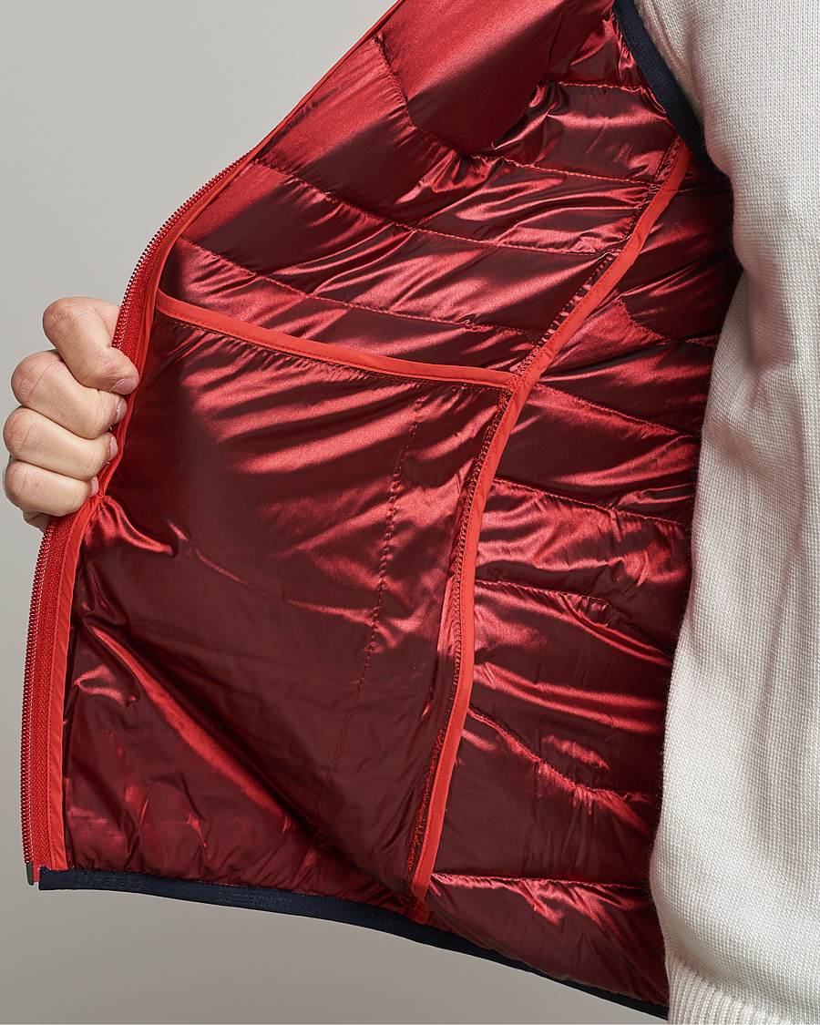 Herre | Jakker | J.Lindeberg | Cliff Light Down Vest Barbados Cherry