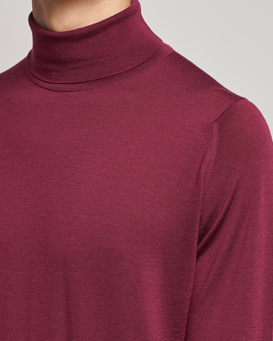 Herre | Gensere | John Smedley | Cherwell Extra Fine Merino Rollneck Bordeaux