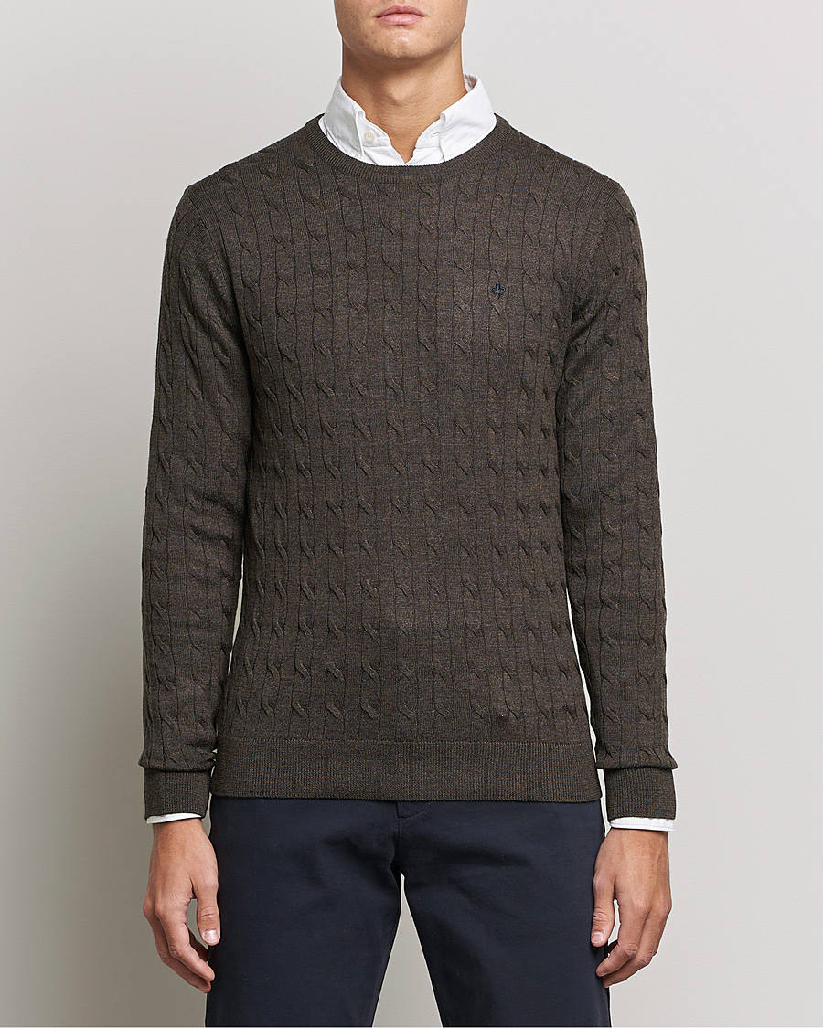 Herr | Tröjor | Morris | Merino Cable Crew Neck Dark Brown